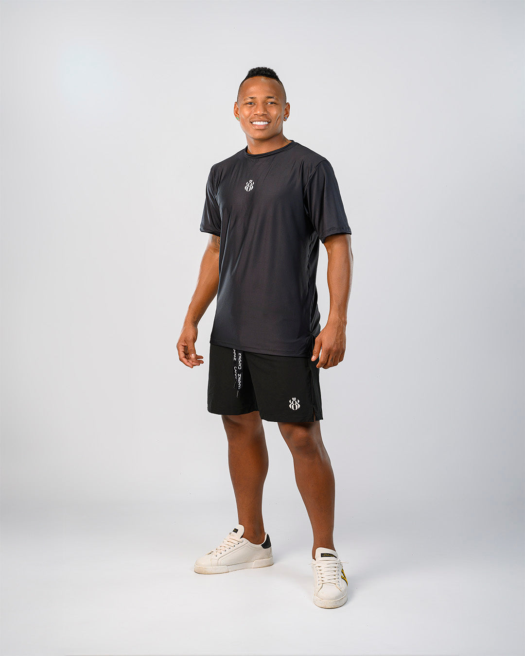 FASE UNO | CAMISETA NEGRA